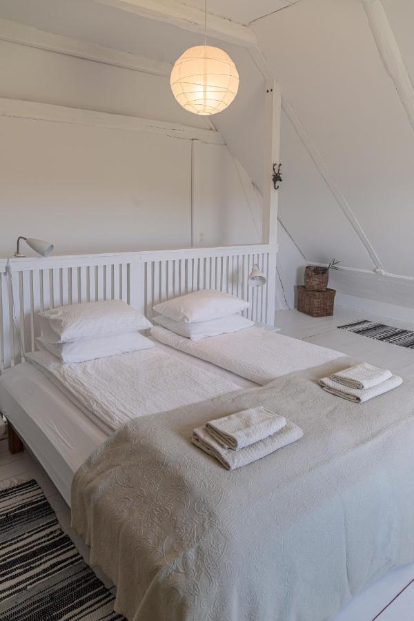 Red Bird Farm Bed & Breakfast Ystad Dış mekan fotoğraf