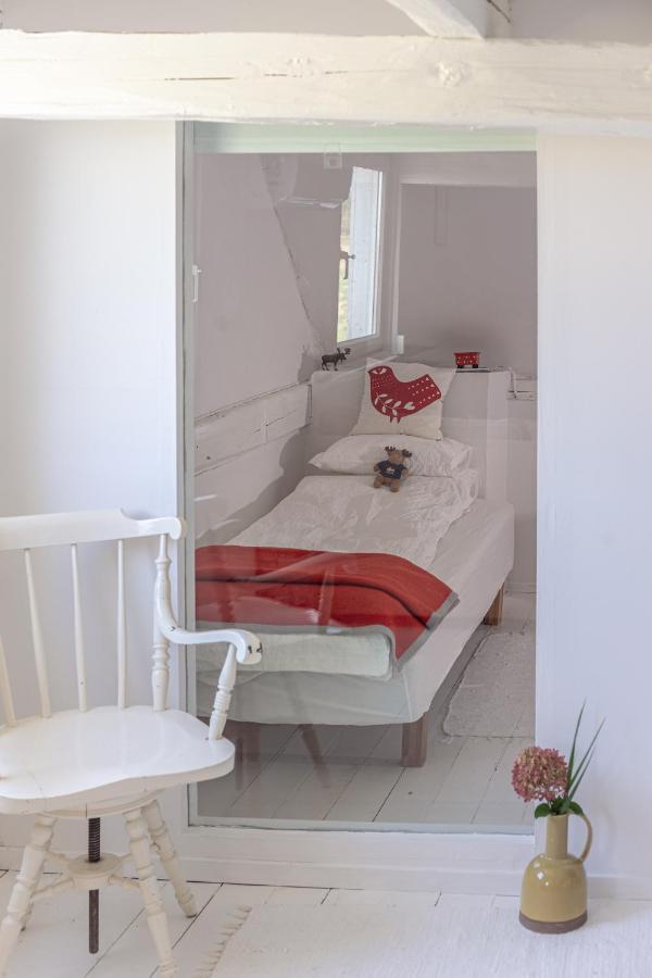 Red Bird Farm Bed & Breakfast Ystad Dış mekan fotoğraf