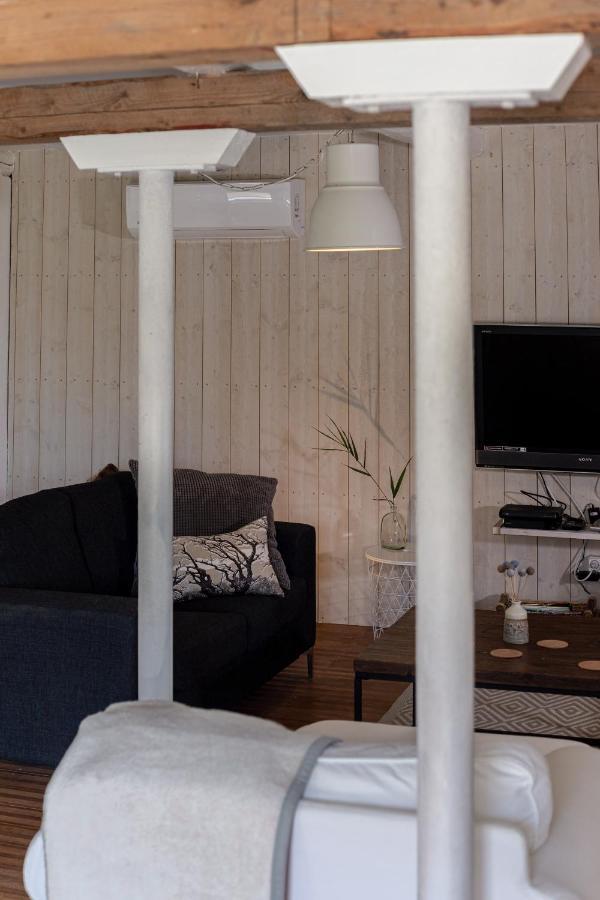 Red Bird Farm Bed & Breakfast Ystad Dış mekan fotoğraf