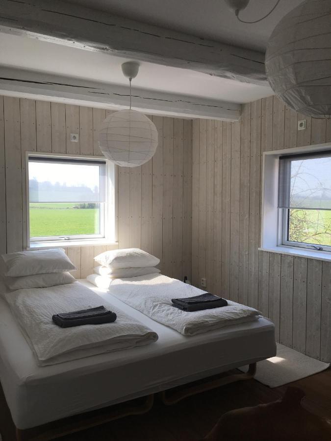 Red Bird Farm Bed & Breakfast Ystad Dış mekan fotoğraf